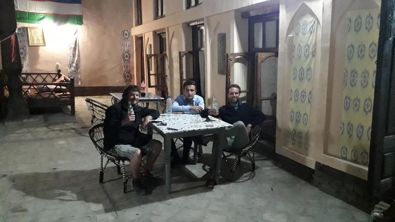 布哈拉 Meeting Each Other In Mekhtar House酒店 外观 照片