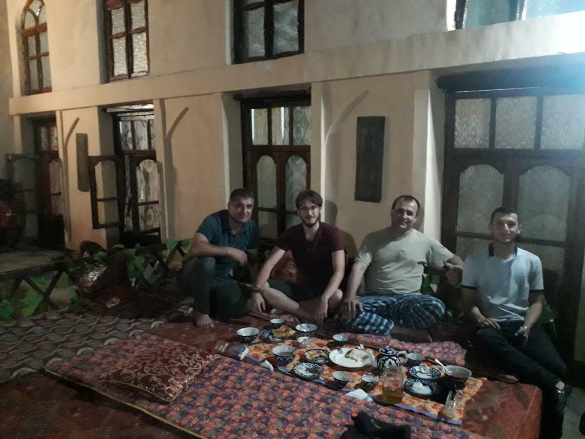布哈拉 Meeting Each Other In Mekhtar House酒店 外观 照片
